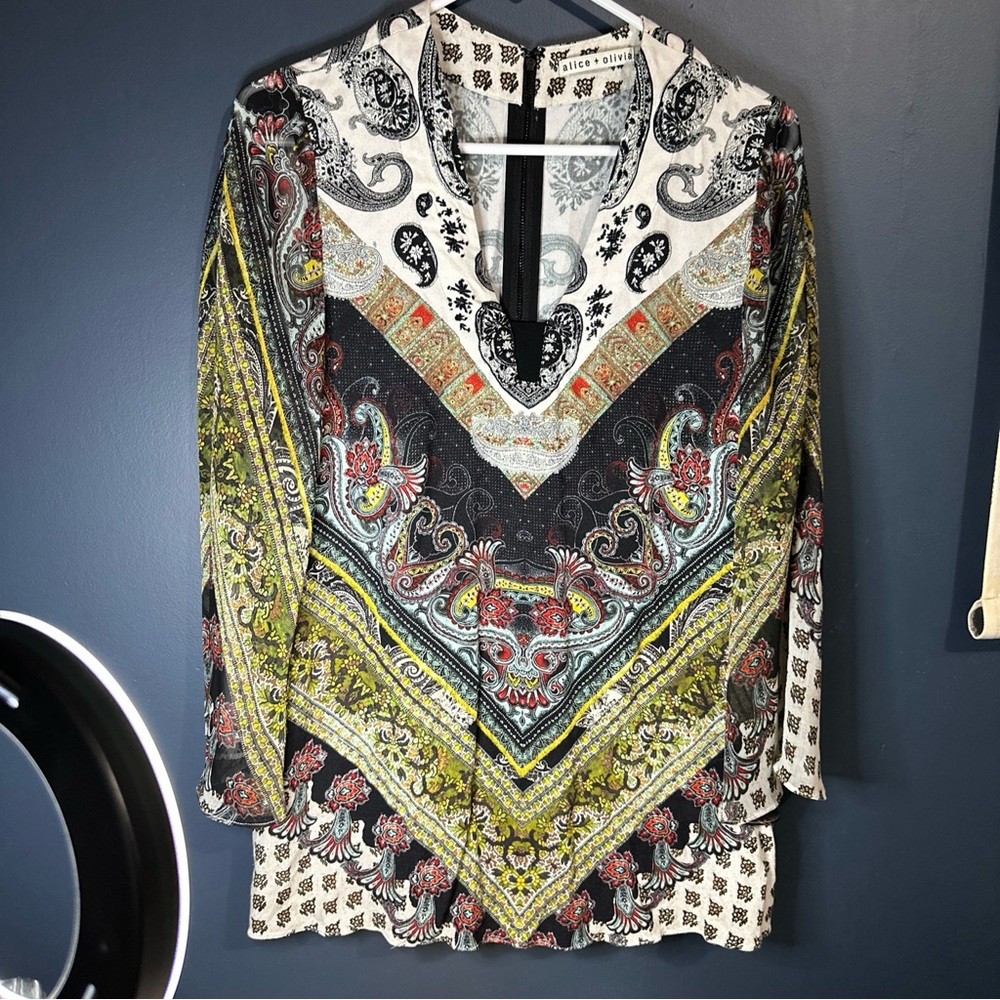 - Alice + Olivia Kia caftan minidress size small hippie boho free living